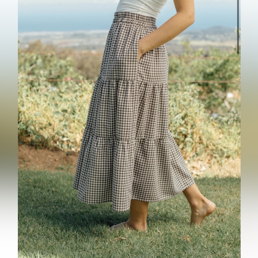 ISO SMALL/MEDIUM brown gingham olinda skirt !!